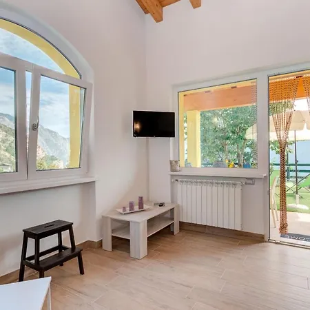 Giada Apartment *